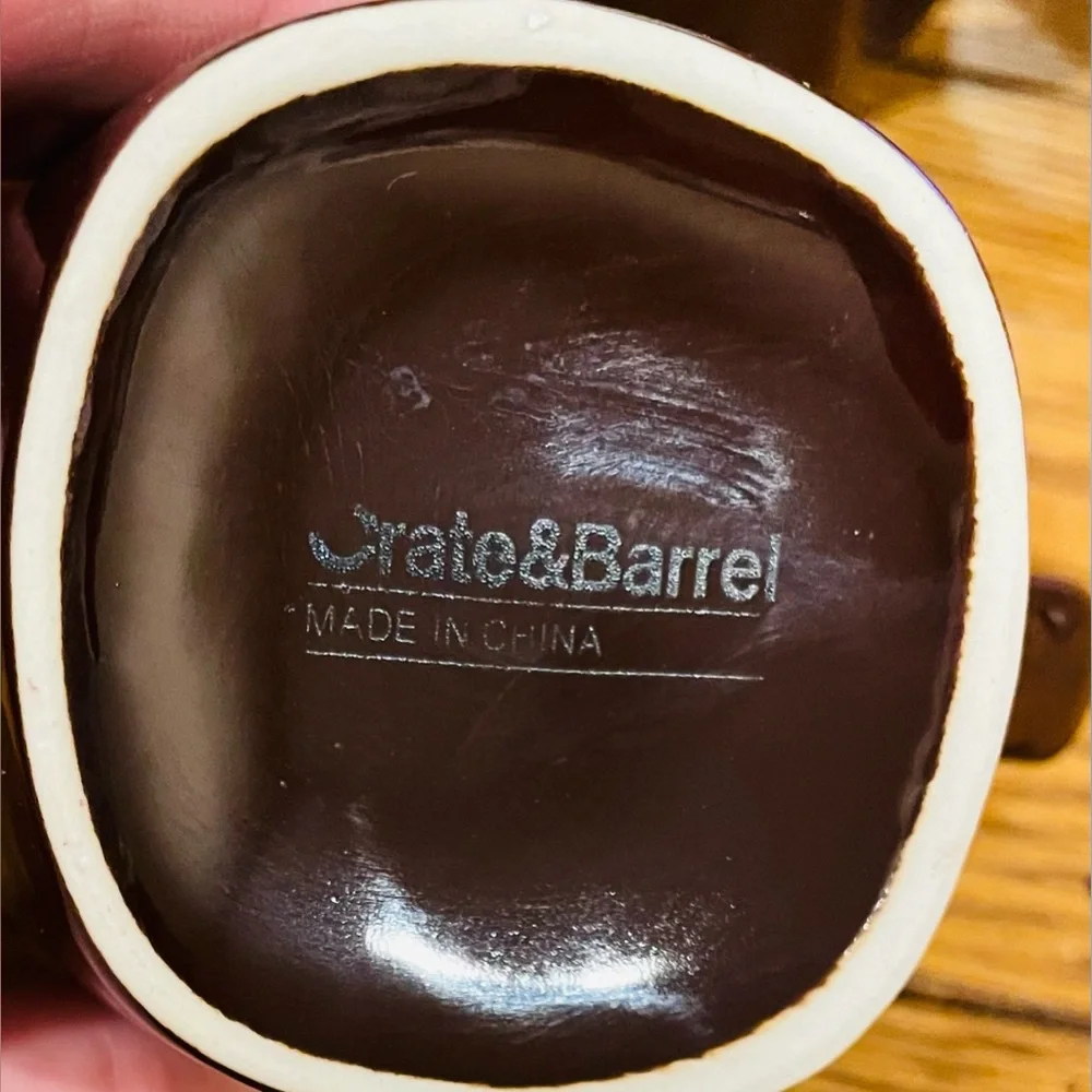 Crate & Barrel set of 4 Expresso/Demitasse Set, chocolate brown, 4 cups/2 ounce